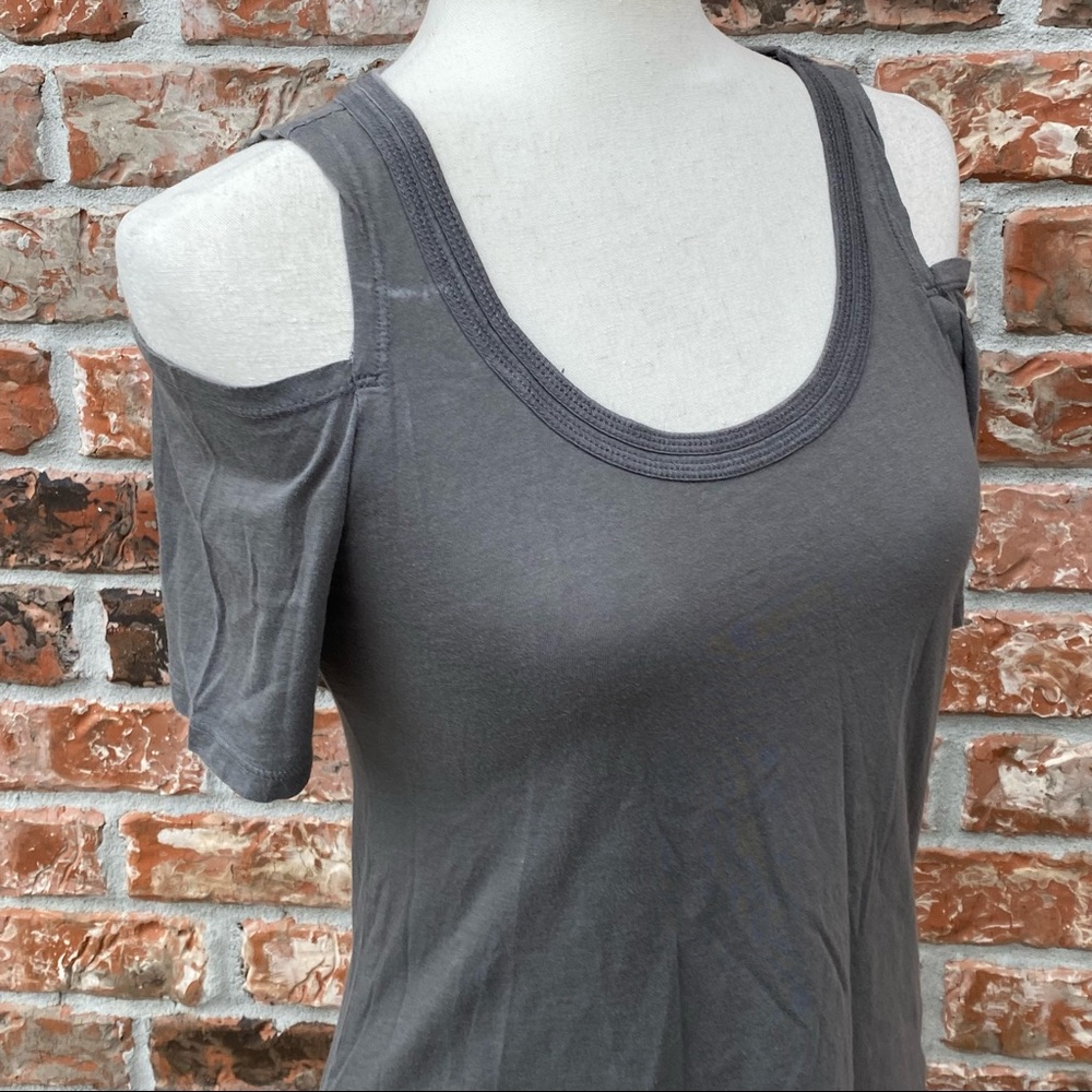 Splendid greenish gray, cold shoulder tank top / XS / Excellent condition - Picture 4 of 9
